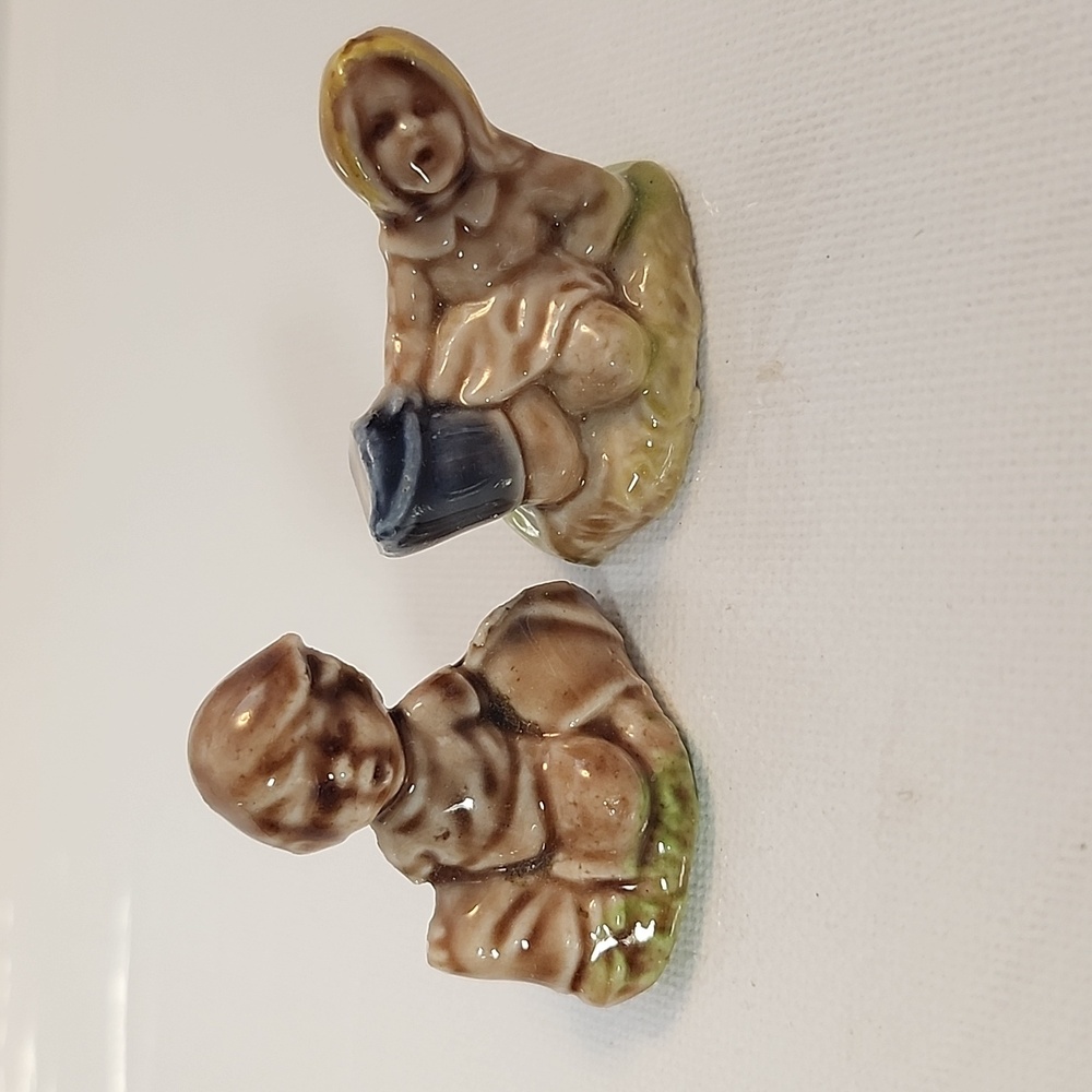 Wade miniatures  England Jack And Jill